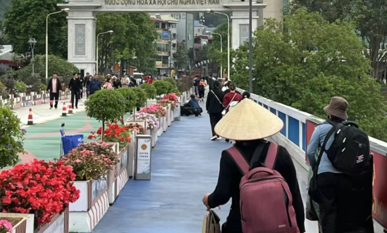 Vietnam-China Border Crossing Guide and Tips (2025 Update)